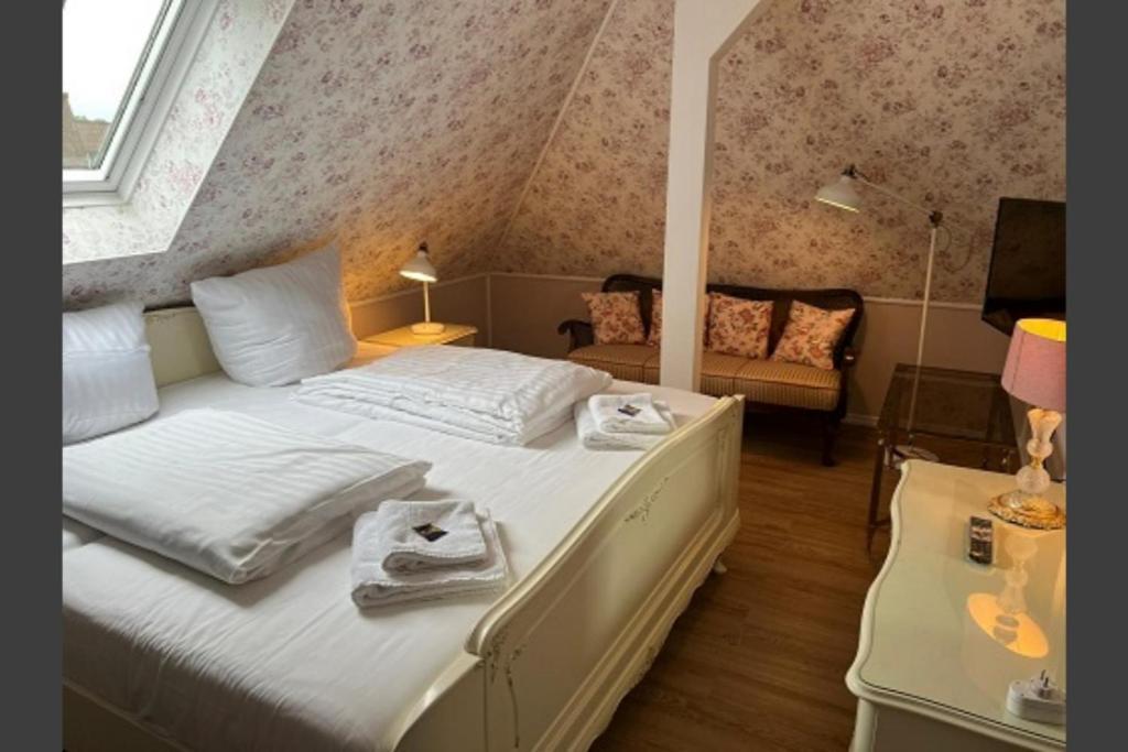 Studio-Apartment 29 Beim Saseler Markt Frisch Renoviert Hamburg-Harburg Buitenkant foto